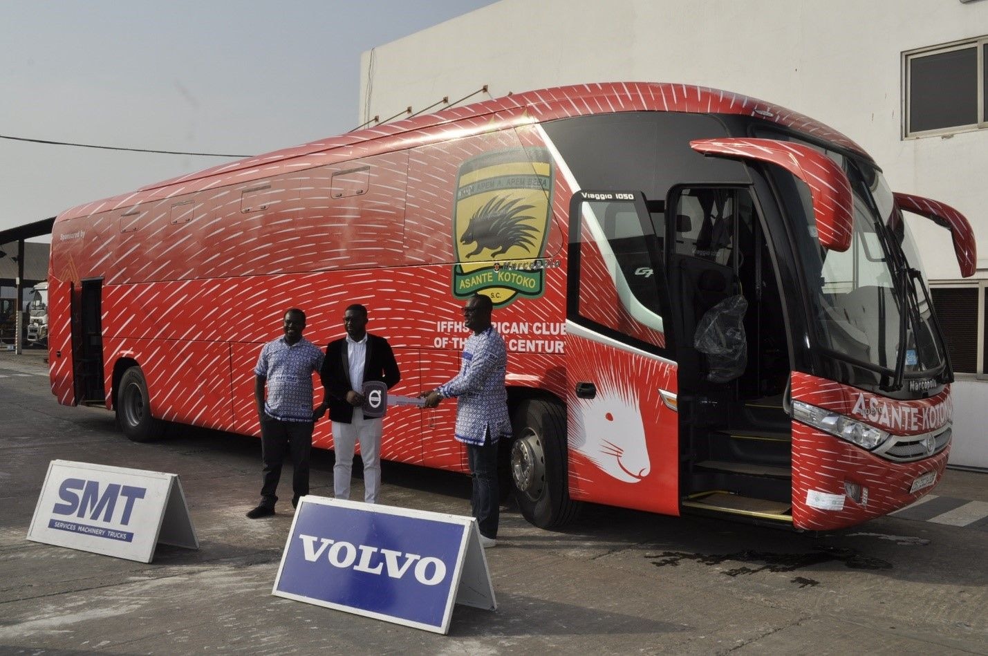 SMT introduces customised Volvo – Marcopolo bus