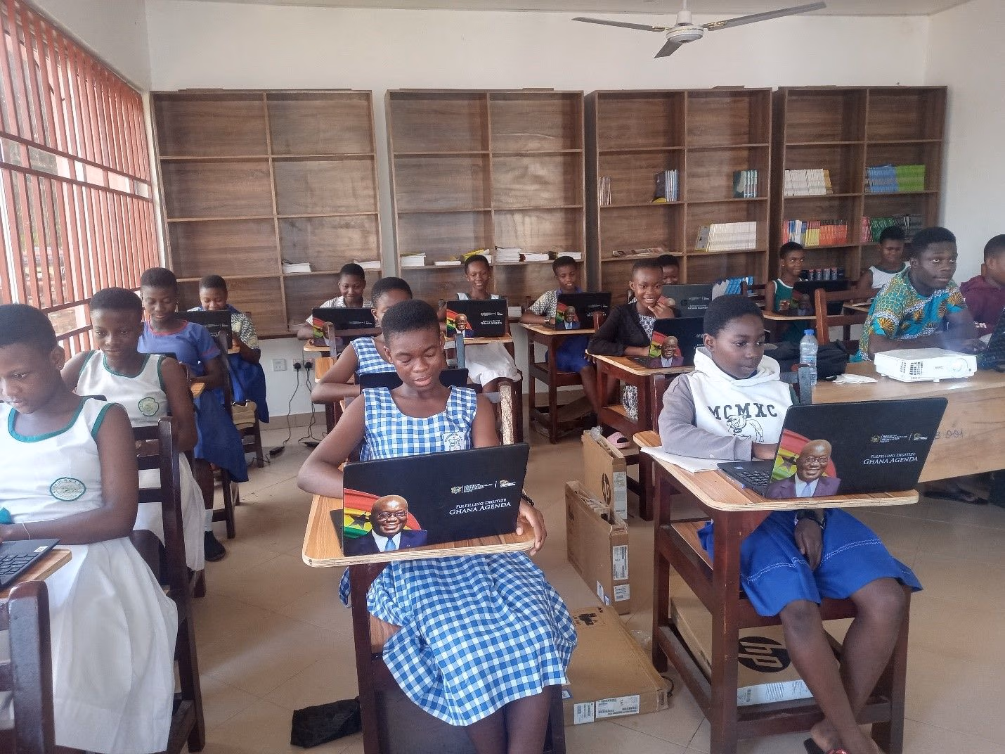 5,000 pupils in 5 regions to benefit from ‘Girls in ICT’ bootcamp