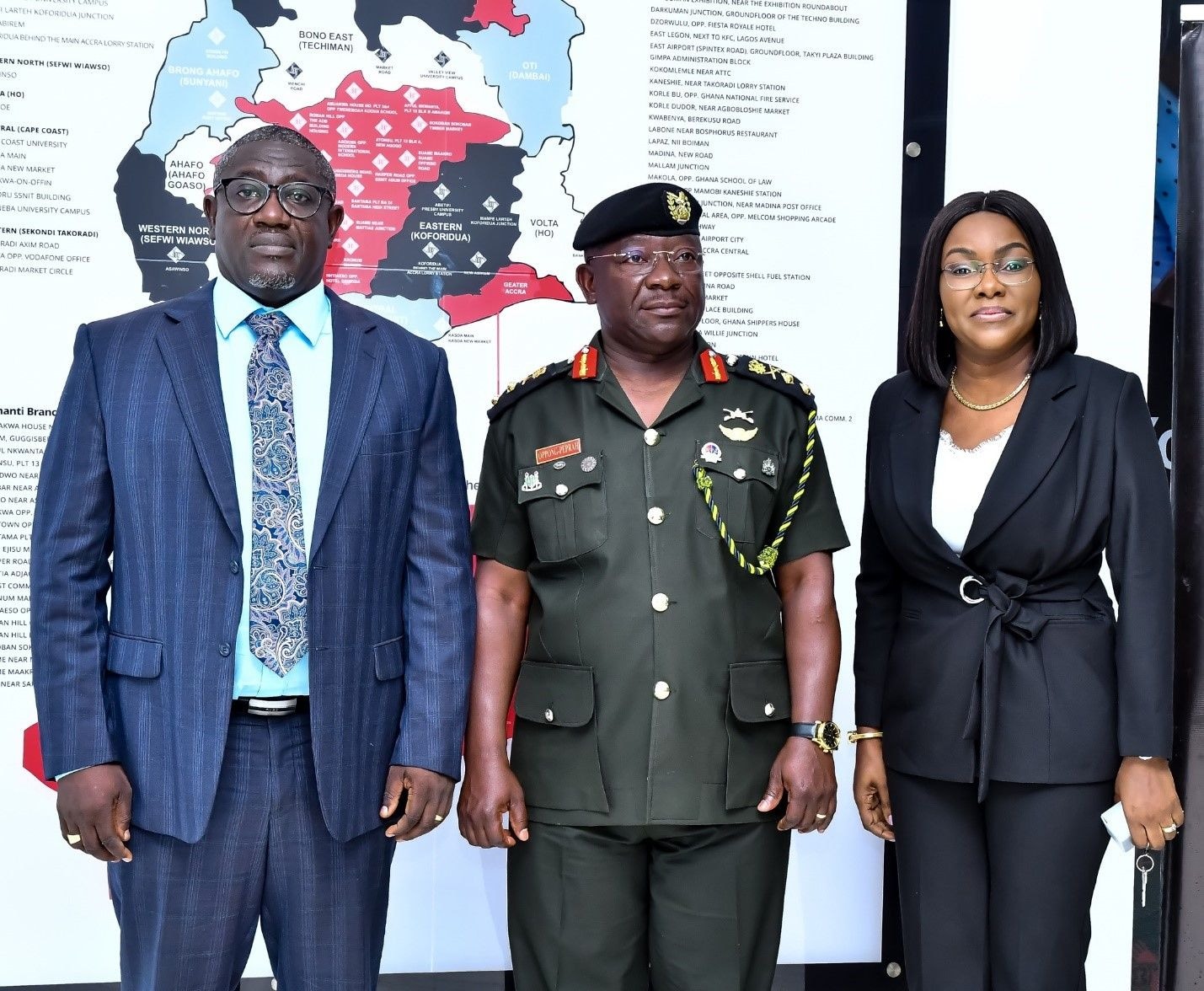 Chief of Army Staff pays working visit to Consolidated Bank