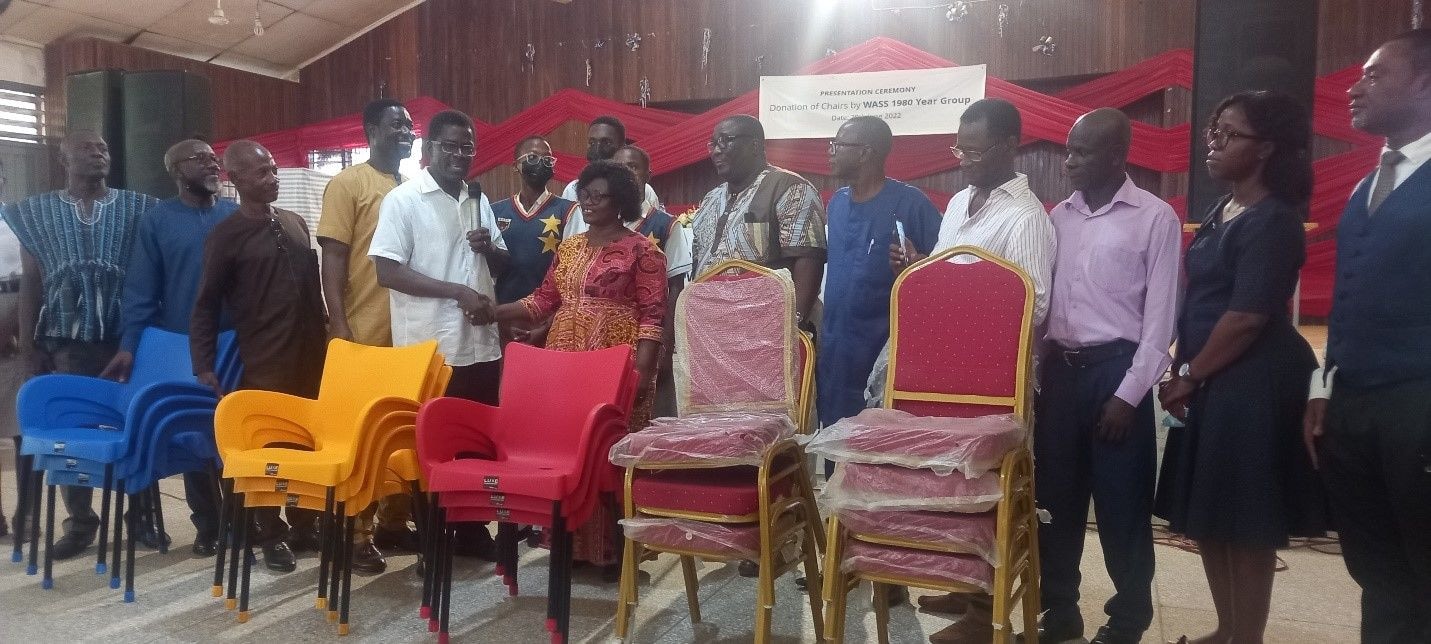 WASSOSA 1980 donates chairs to Alma Mater