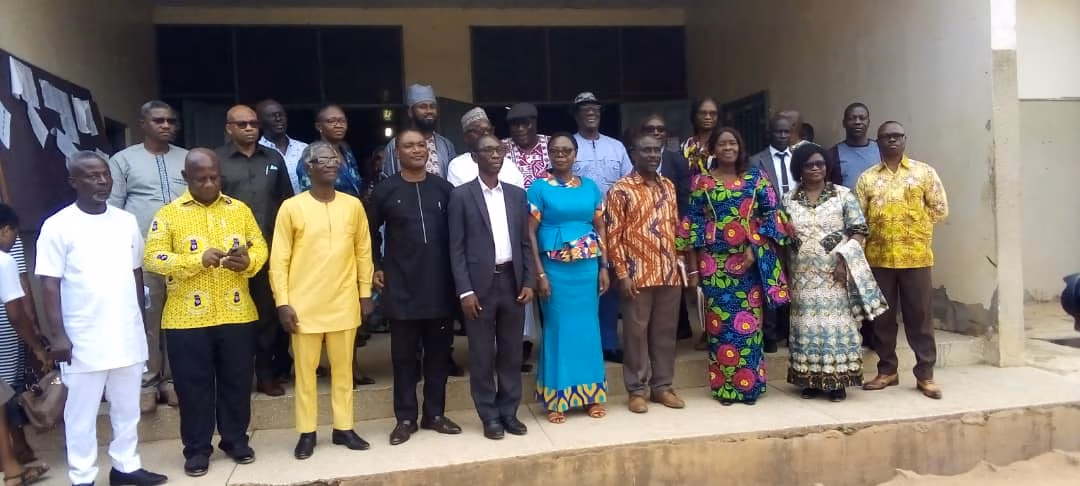 WASSOSA 1977 donates corn mill, vegetable grinding machines to alma mater