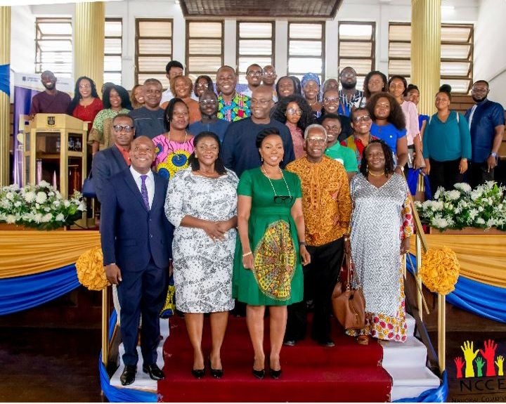 Experts educate students on strategic communication in digital era