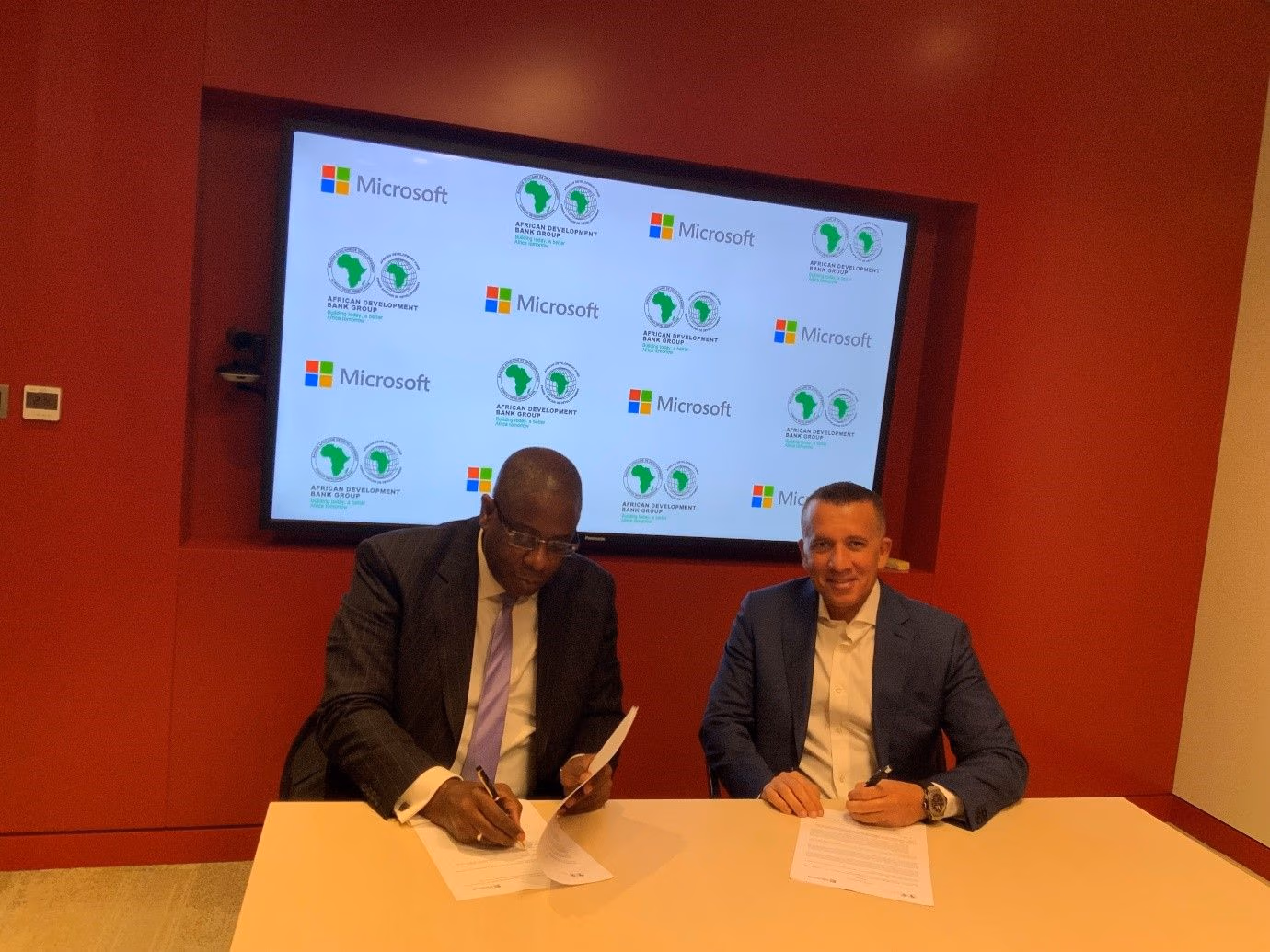 Microsoft strengthens partnership with AfDB