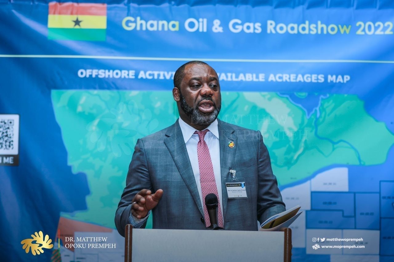 Energy Minister promotes offshore oil blocks to investors