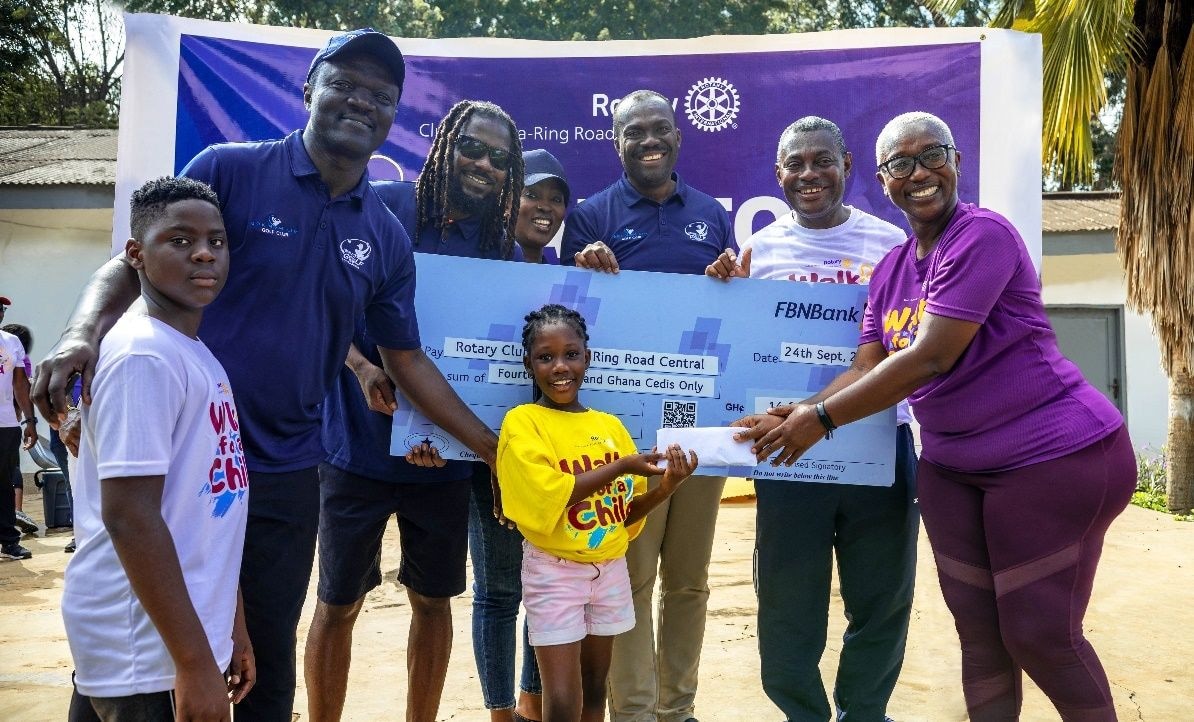 FBNBank staff support Rotary community projects