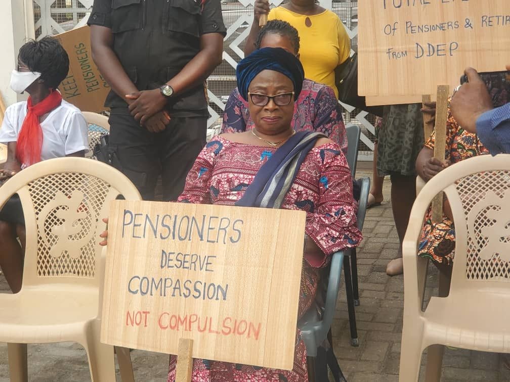 Sophia Akuffo defies Gabby’s criticism; rejoins pensioner bondholders to picket