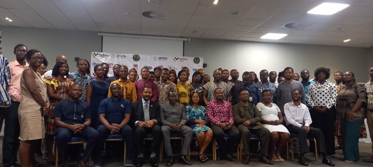 Narrowing industry-academia gulf: AGI advocates conscious collaboration