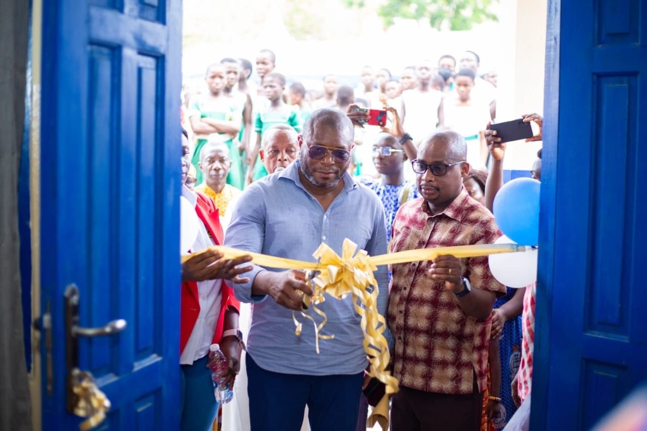 Yinson inaugurates new computer lab at Apowa