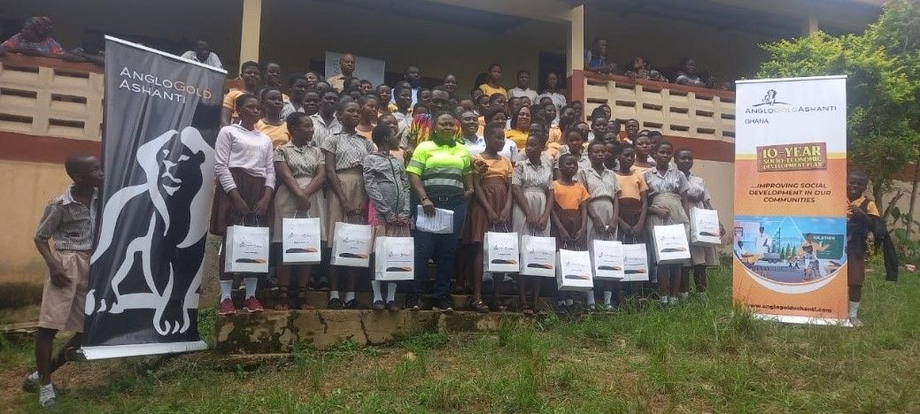AngloGold supports menstrual hygiene; distributes 1,750 sanitary pads