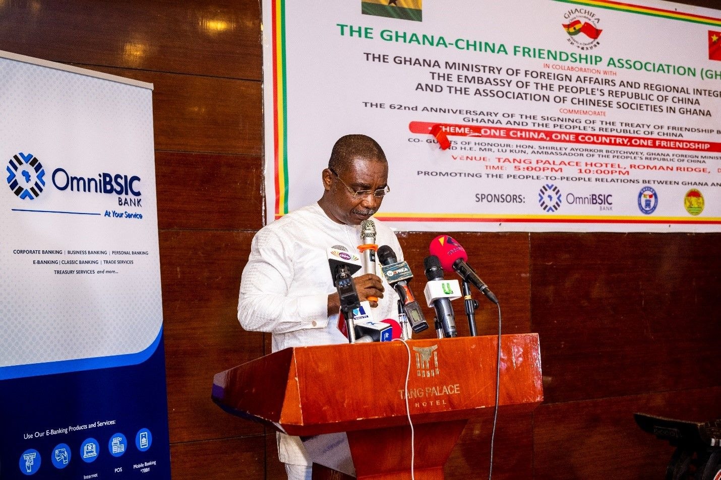 OmniBSIC Bank forges partnership with Chinese community to drive trade
