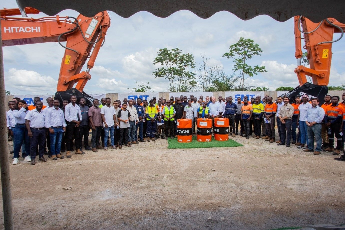 Motoring with Bob Roco ROMEO: SMT unveils Hitachi’s Series 7 mining equipment at open day event in Tarkwa
