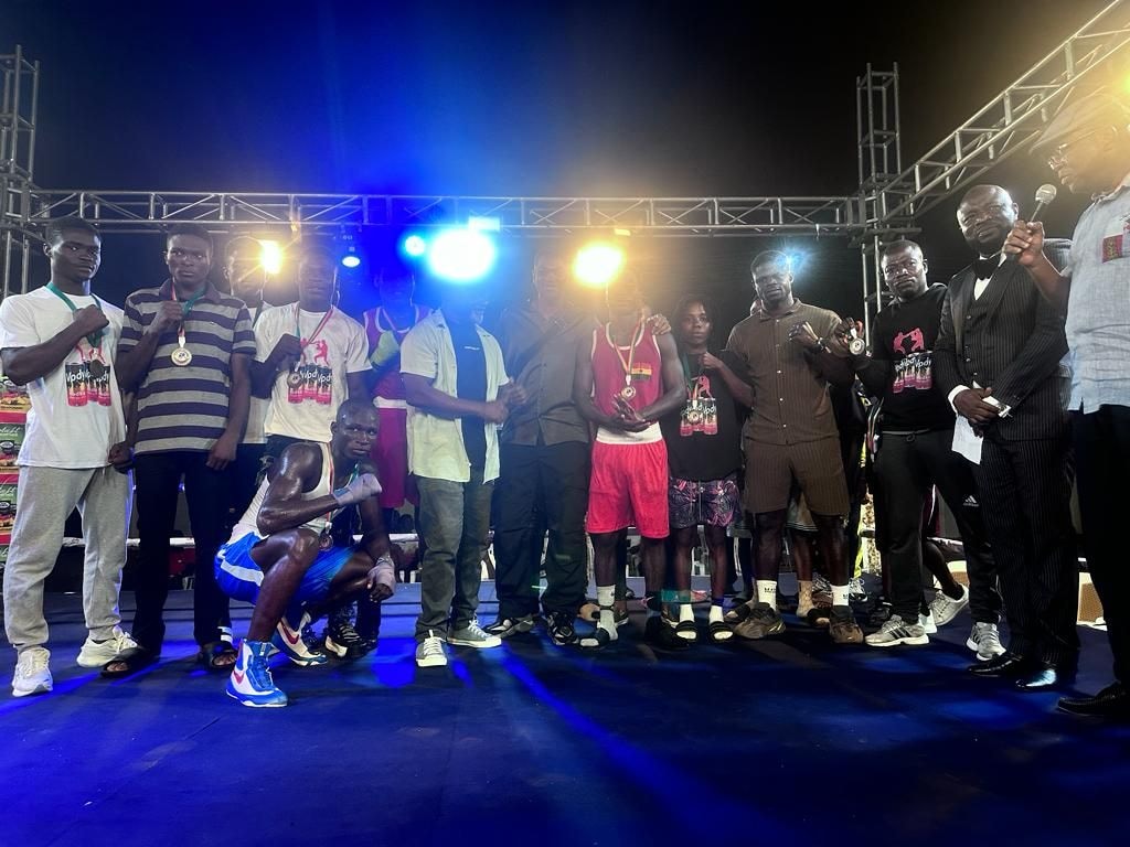 Don Simon Fruit boxing draws massive crowd