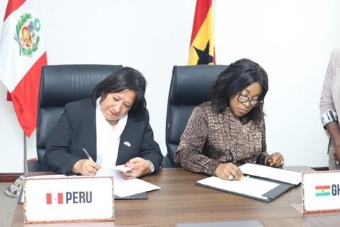Ghana-Peru sign agreement on political consultations