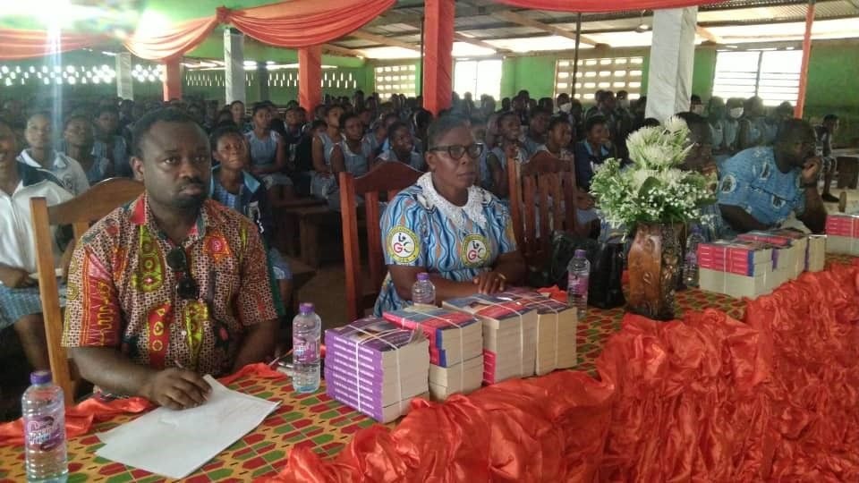 IMLD: Students, teachers advocate for local language usage at basic level