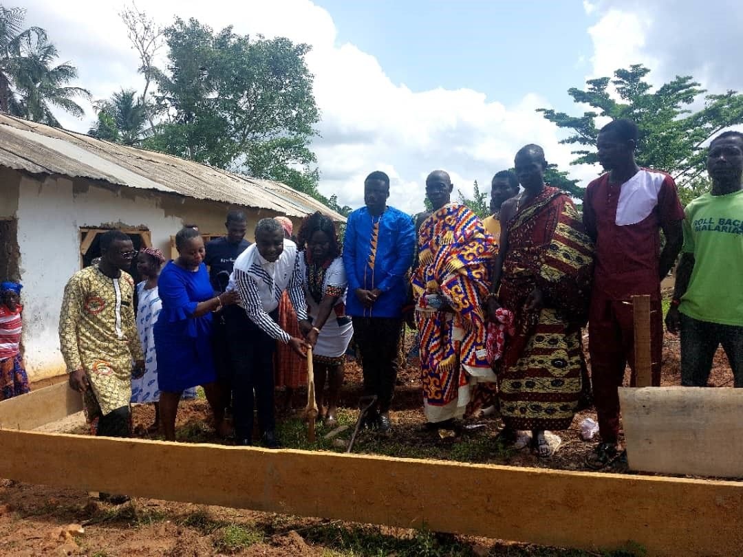 Winslow Foundation cut sod for library complex at Mampong