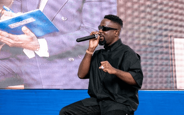 Sarkodie inspires FirstBank Staff with life story of perseverance and success