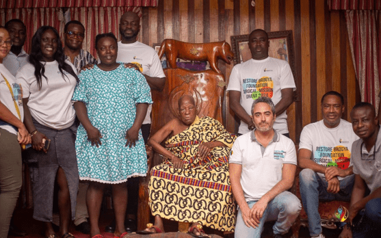 Agogomanhene receives renowned plastic surgeon, Dr. Mike Obeng, and RESTORE Foundation for free surgeries in Agogo Hospital