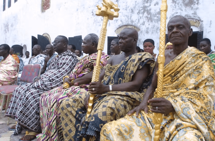 Bridging the divide: reconciling traditional authority dynamics and democratic aspirations