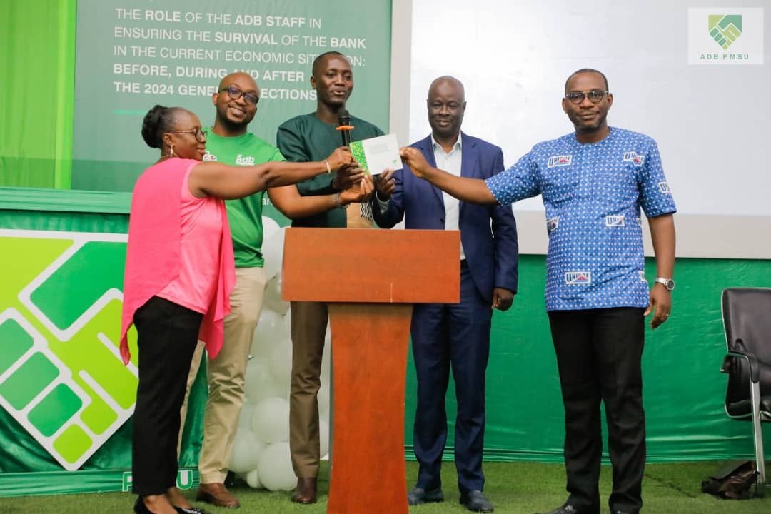 ADB PMSU of UNICOF honours long-serving staff at 2024 NEC meeting
