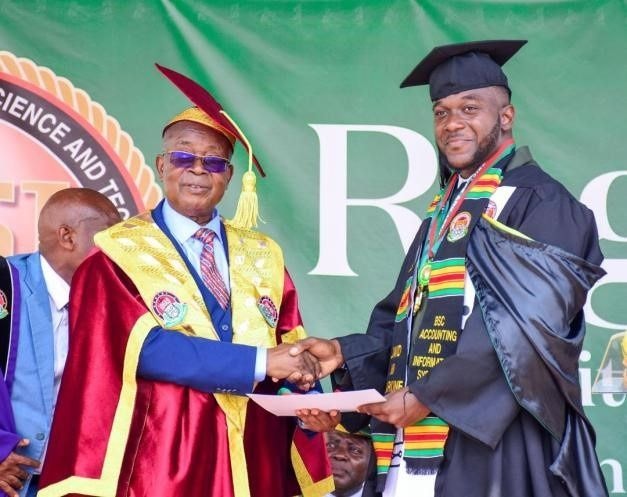 RUCST valedictorian urges youths abroad to return and pursue ambitious projects
