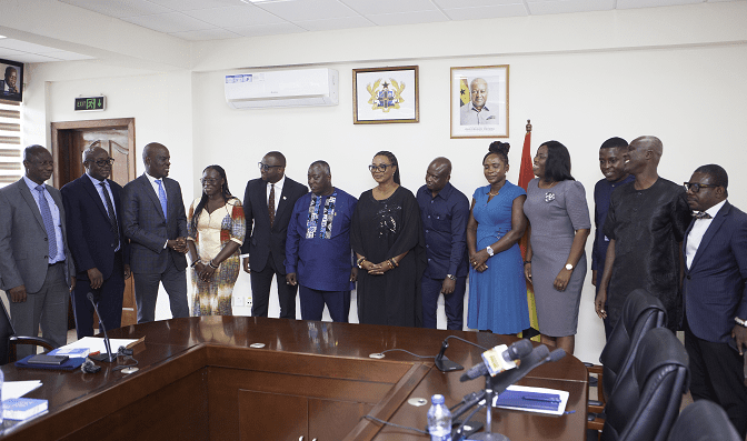Education minister swears in new governing council of CIMG; calls for marketing-led public sector reform