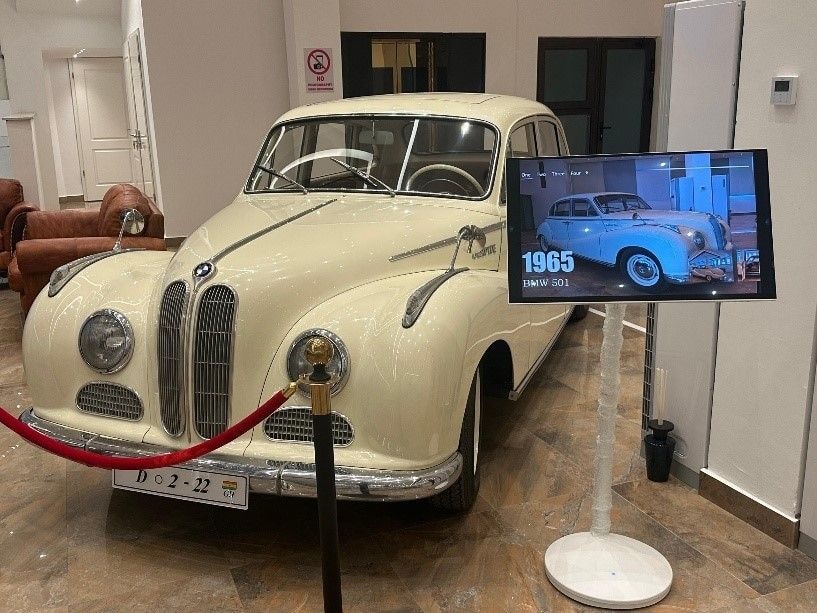 Despite Automobile Museum opens with rare vintage cars