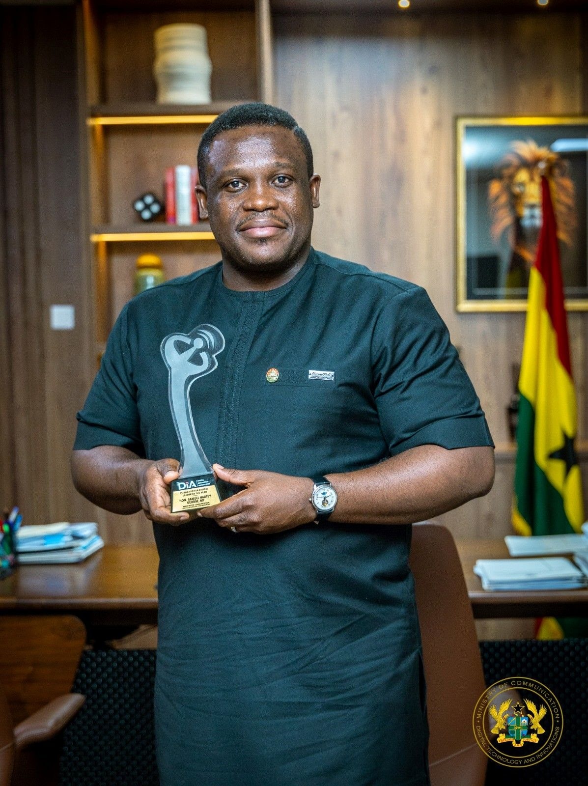 Sam George receives ‘Public Sector Digital Leader of The Year’ at Digital Innovation Awards 2025