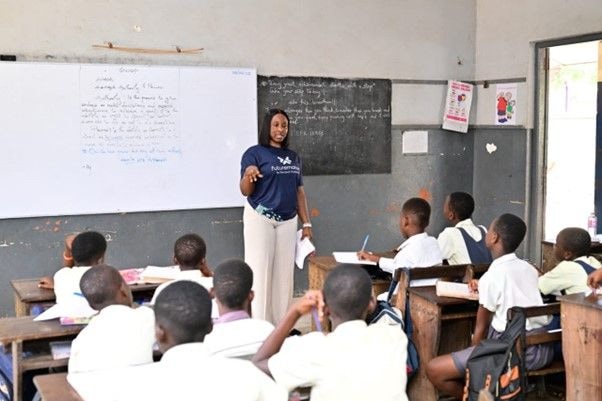 Standard Chartered empowers students to fight plastic waste and promote sustainability