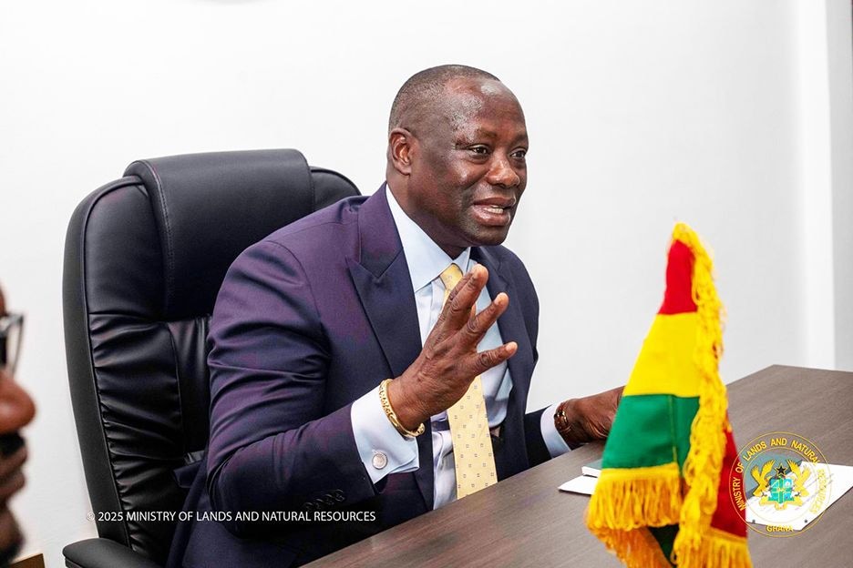 Lands Minister praised for role in Azumah - E&P dispute resolution