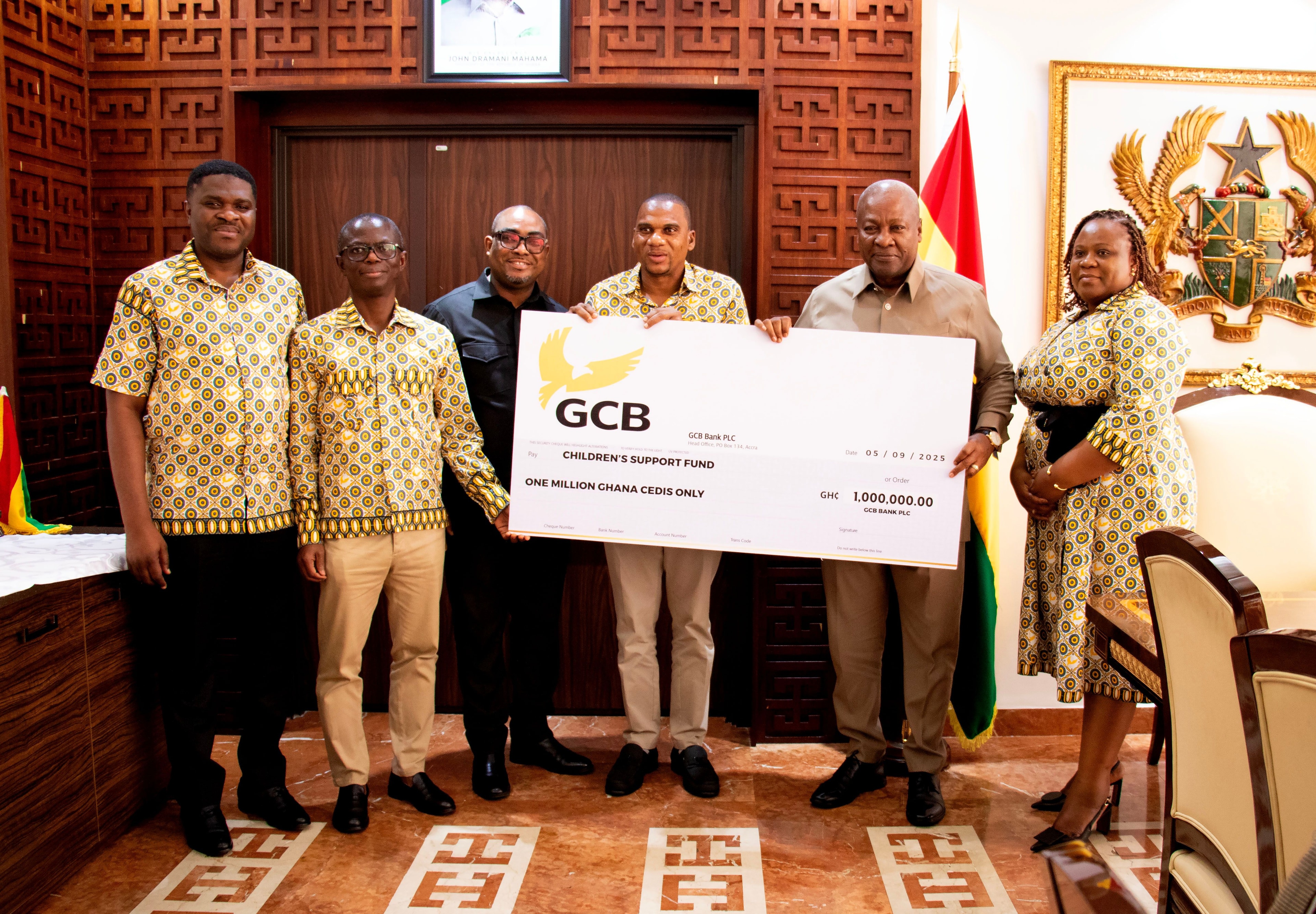 GCB donates GhȻ1m to support children of the gallant eight