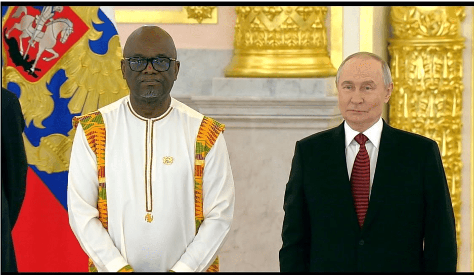 Jehu-Appiah presents credentials to Russian president