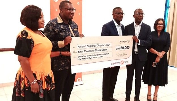 Fidelity Bank donates GH¢50,000 towards Kumasi Press Centre project
