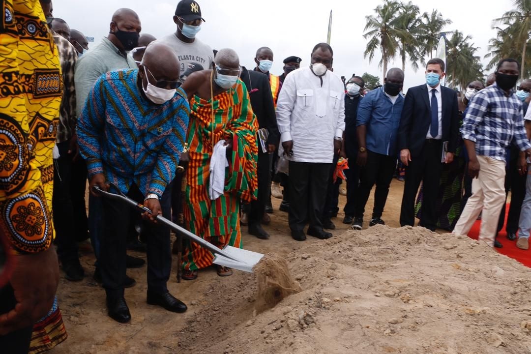 Akufo-Addo cuts sod for Sek/T’di waste treatment facility