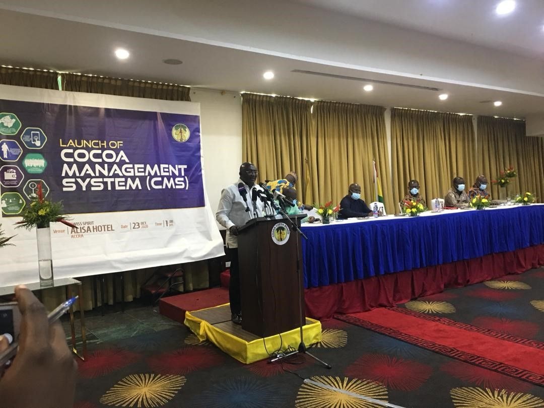 Paying cash to cocoa farmers must stop, use electronic payment – Dr. Bawumia