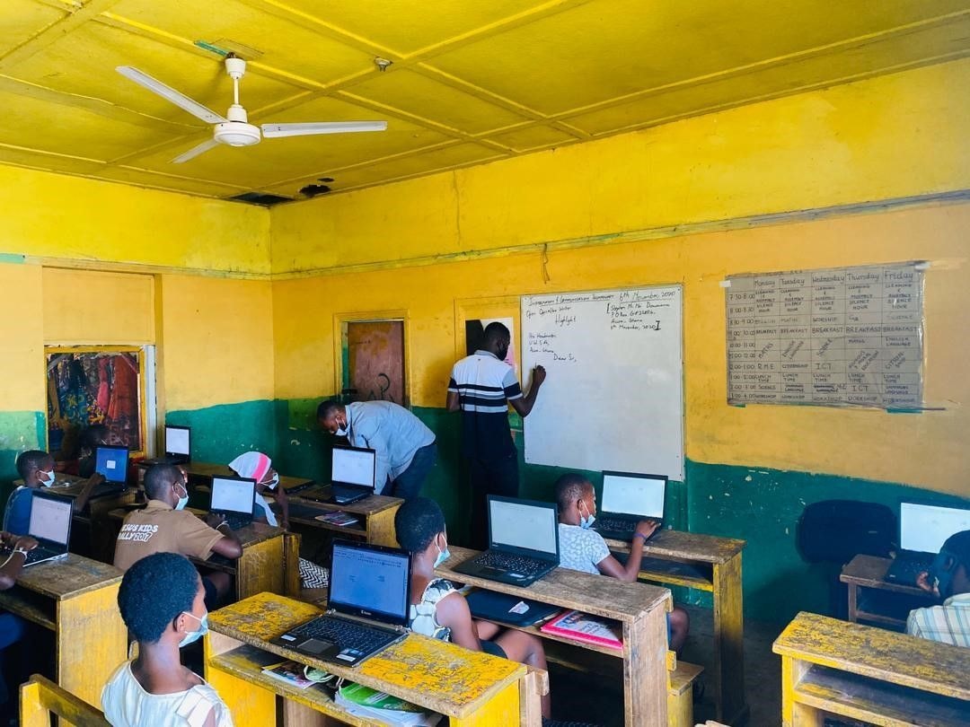 UWSA observes COVID-19 protocols in class, begins computer lessons