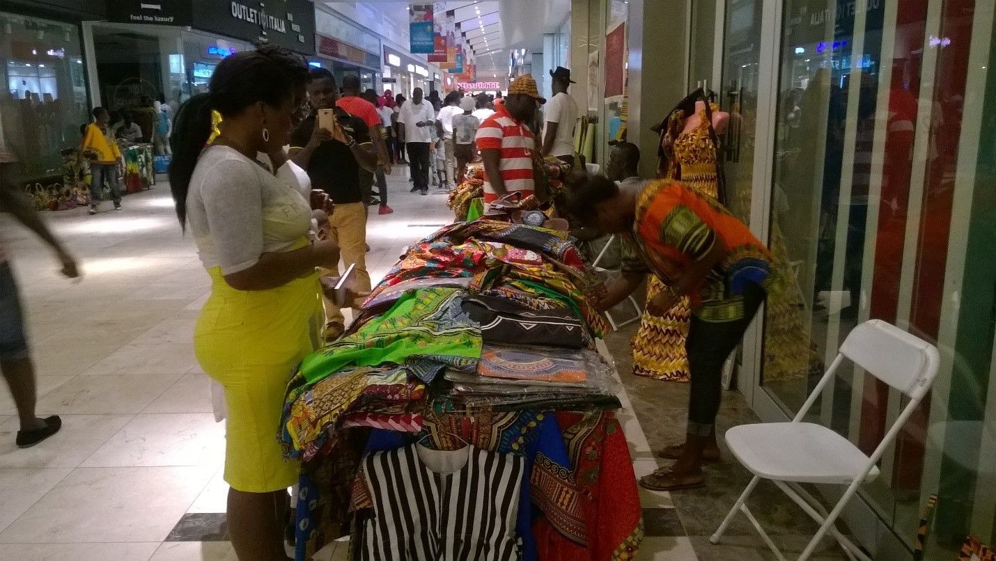 West Hills Mall opens 2021 with massive sidewalk sale