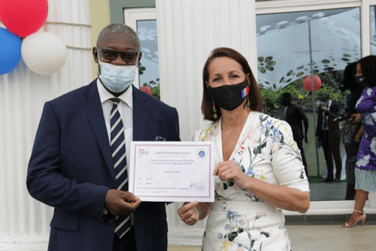 École Ronsard obtains nation’s first LabelFrancÉducation accreditation