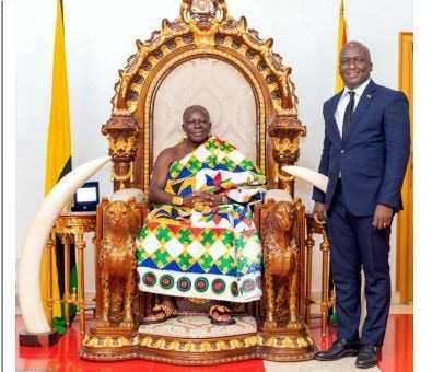 UMB CEO pays courtesy call on Otumfuo Osei Tutu
