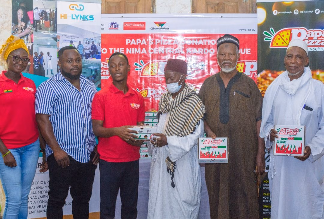 Papa’s Pizza donates to Nima Central Mosque
