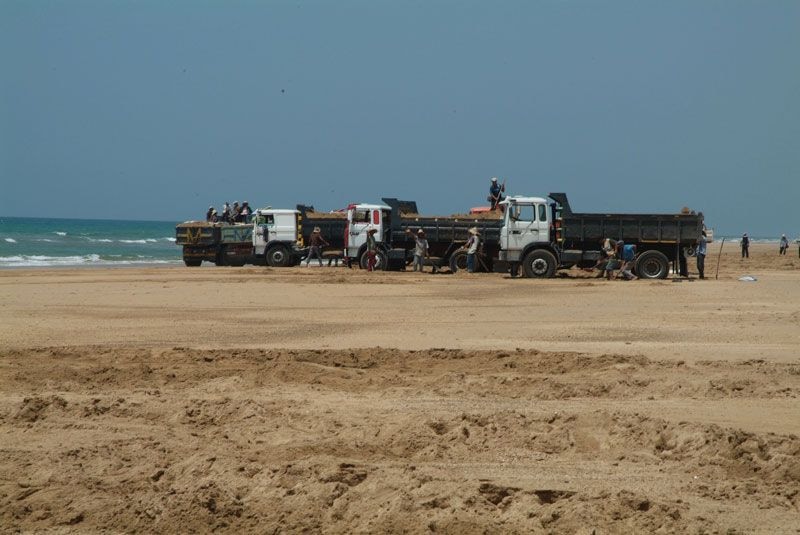 Illegal, unregulated sand-winning in Volta River soars
