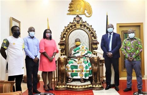 MD of Vivo Energy calls on Asantehene