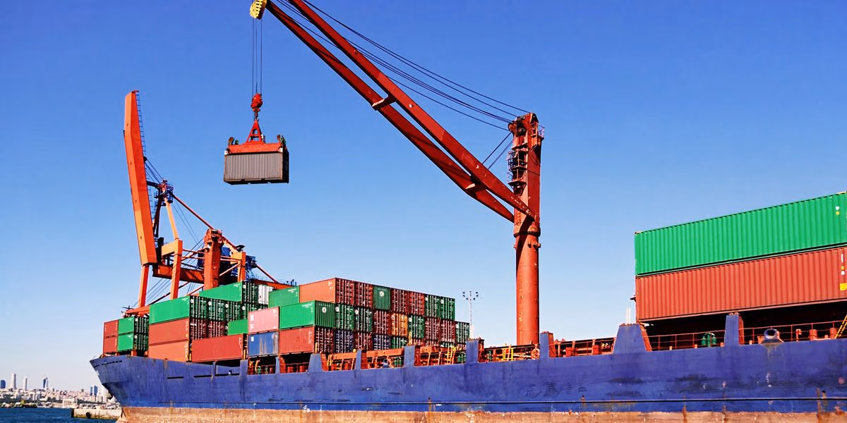 Challenges of import-driven economy in time of global political and economic crisis