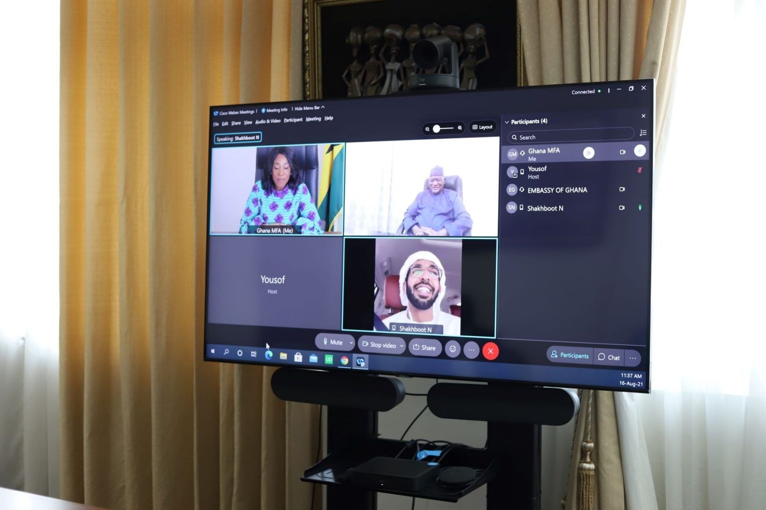 Ghana, UAE hold talks on waiver entry visa requirements