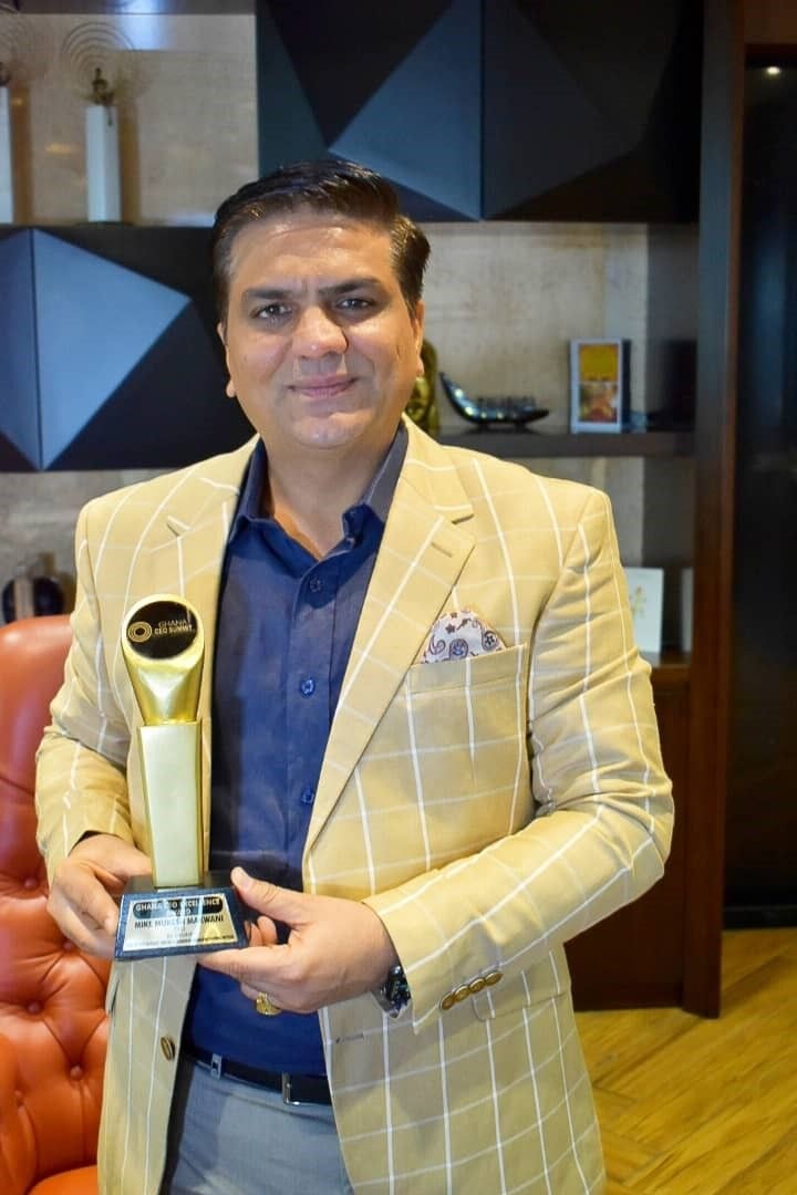 B5 Plus bags 30 awards in 9 mths