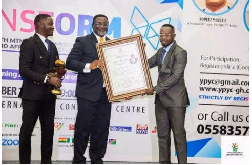 Samuel Agyeman-Prempeh wins Young Professional Role Model Award