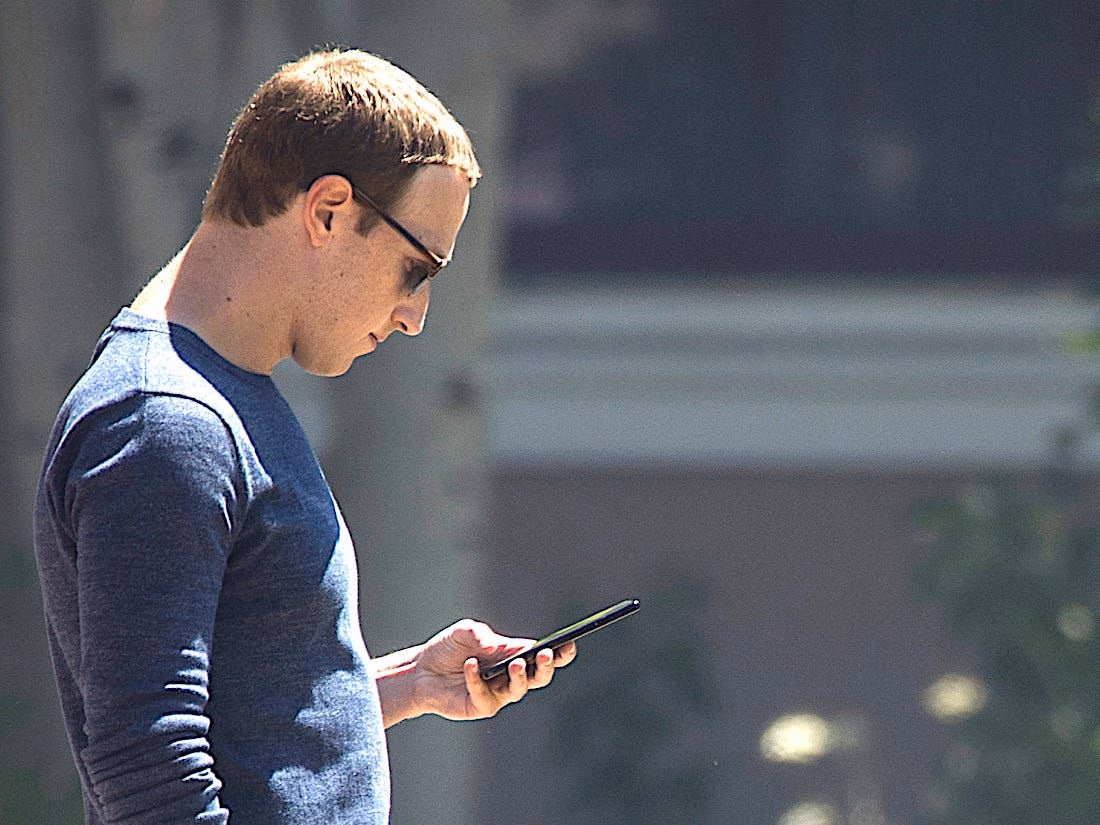 Which smartphones do tech billionaires use? iPhone, Android or some other?