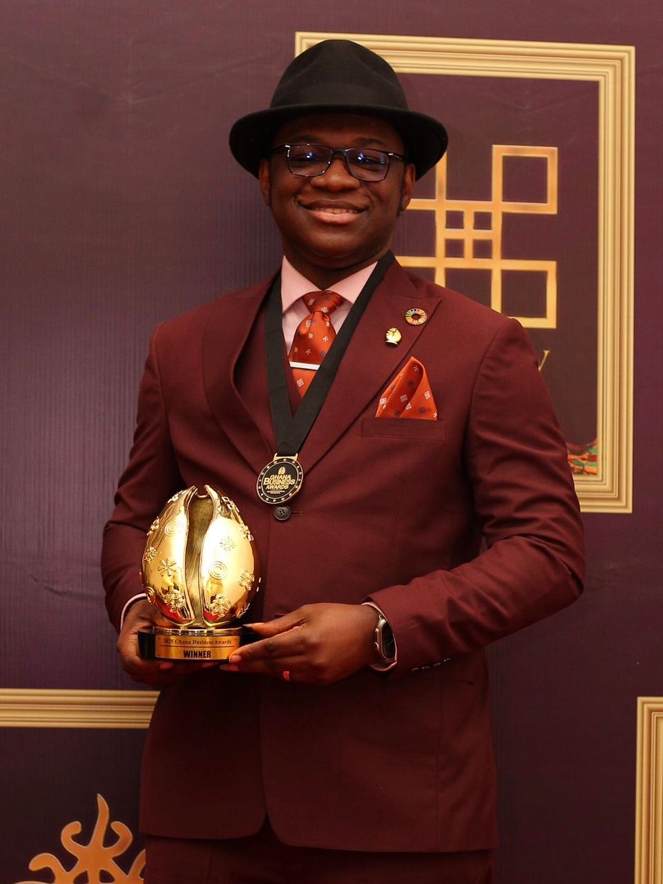 Dr Maxwell Ampong, CEO of Maxwell Investments Group, wins ‘Promising Entrepreneur of the Year’ at the 8th Ghana Business Awards 2025.