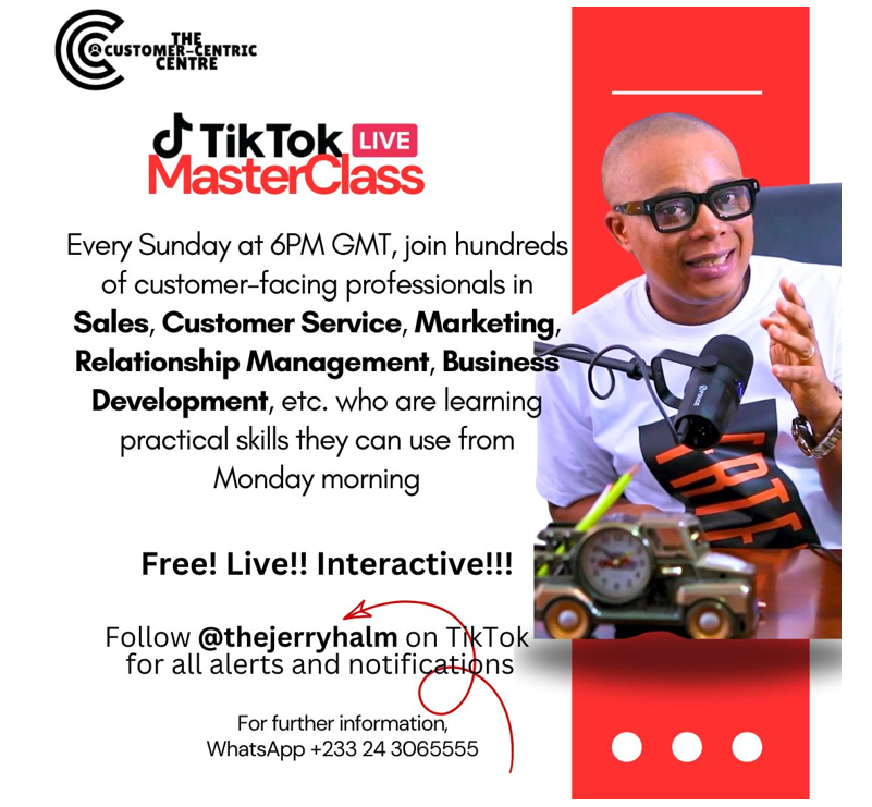 Tourists versus locals: How bias affects online customer ratings