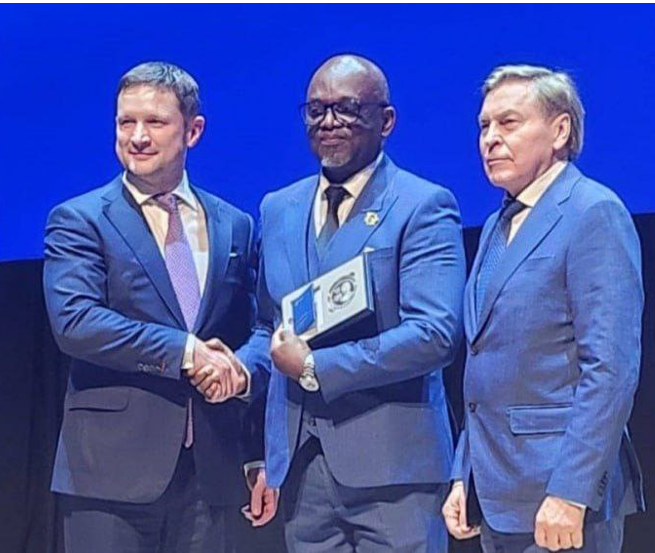 Ambassador to Russia Dr. Jehu Appiah, honoured with prestigious alumni award at RUDN University’s 66th anniversary